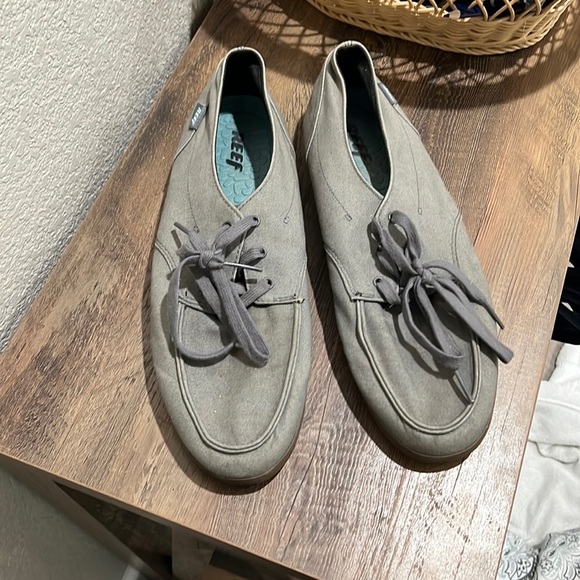 Mens canvas reef shoe size 13 - Picture 1 of 2